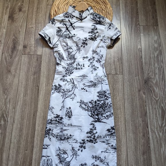 EUC (XS) - White Qipao Midi Dress - Picture 1 of 5